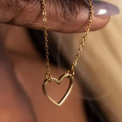 Gifts Under $30 | Necklaces*Wear The Peace Heart Full Of Love Necklace